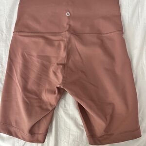 Lululemon Wunder Train High Rise 8"